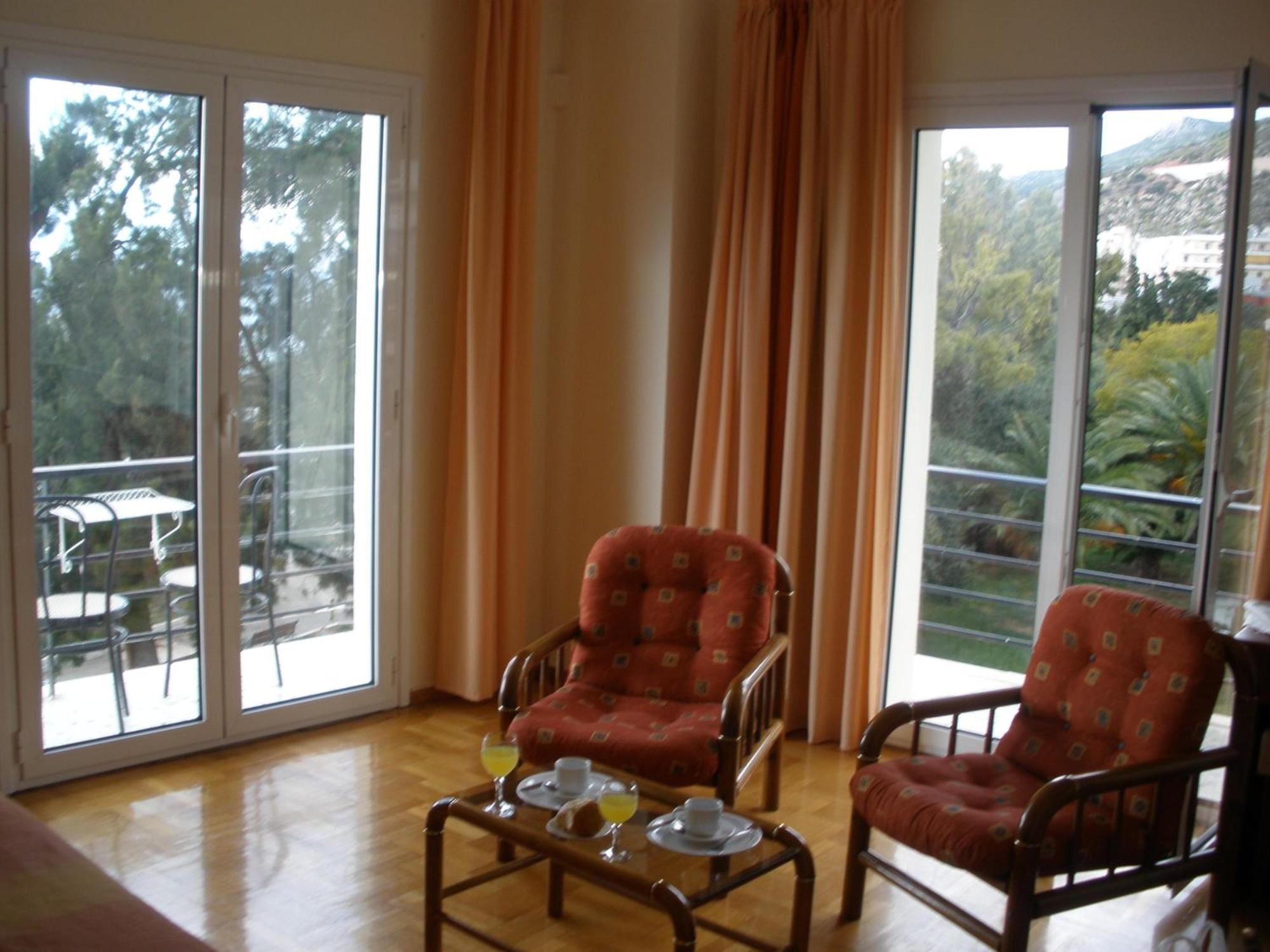 Hotel Akti Loutraki  Exterior photo