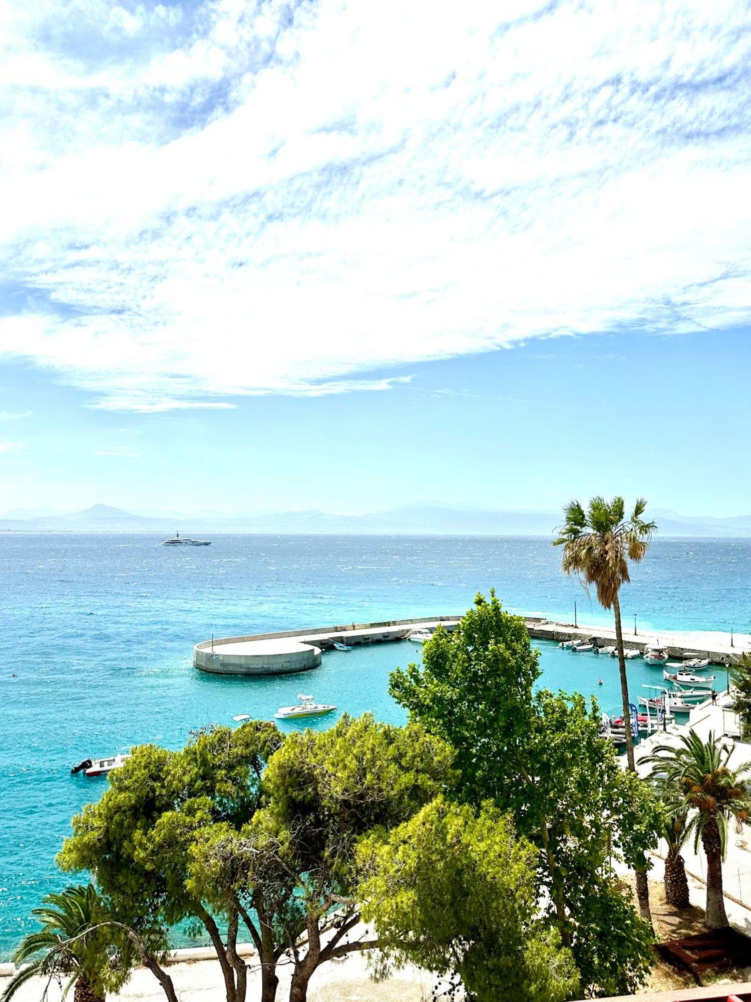 Hotel Akti Loutraki  Exterior photo
