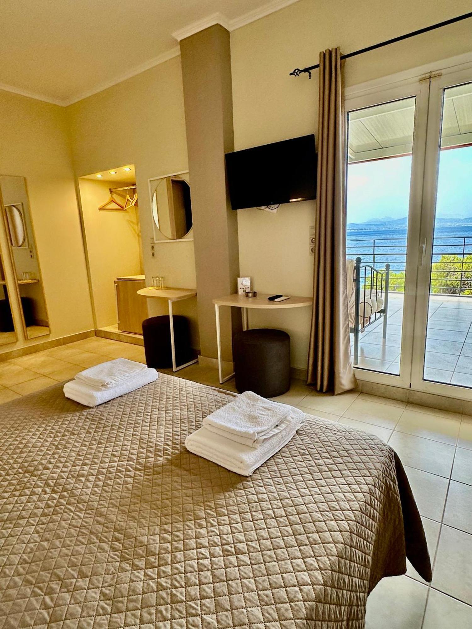 Hotel Akti Loutraki  Exterior photo