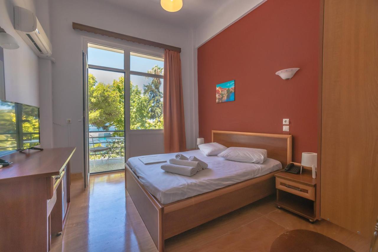 Hotel Akti Loutraki  Exterior photo